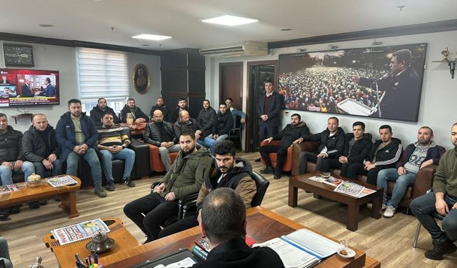 ERSEM'DE İŞÇİLERDEN PASTALI KUTLAMA