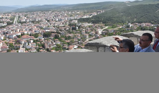 Sinop Valisi Özarslan, Boyabat'ta tarihi mekanlarda incelemelerde bulundu