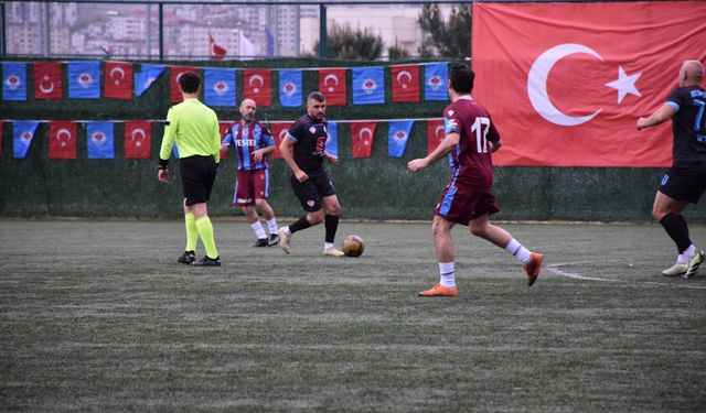 Trabzon'da "Karpaz-Trabzon Gönül Köprüsü Veteranlar Futbol Maçı" ödül töreni düzenlendi