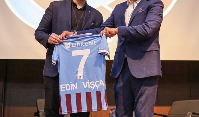 Trabzonspor Teknik Direktörü Avcı, "Spor Hayatına Bakış" sempozyumuna katıldı:
