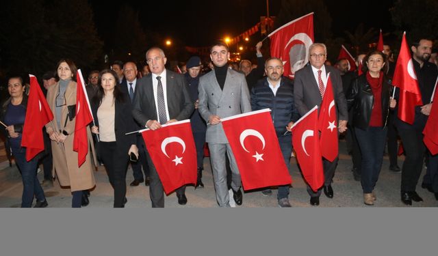 Taşova’da Cumhuriyet Bayramı yürüyüşü yapıldı