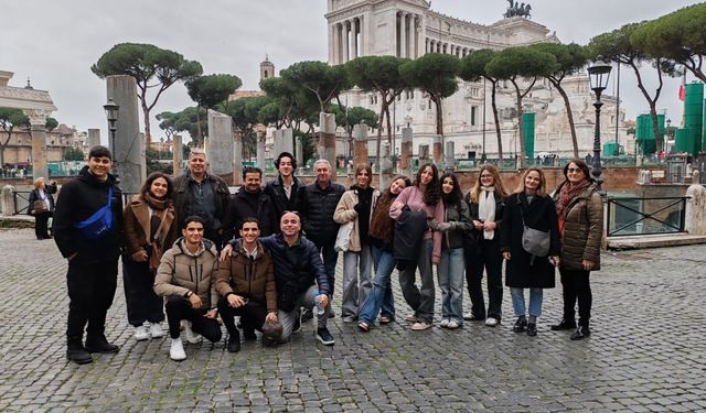 Erasmus kapsamında öğretmen ve öğrenciler Samsun'dan İtalya'ya gitti