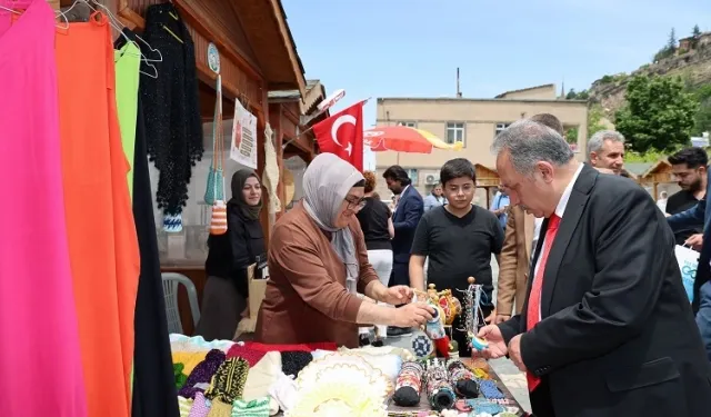 Kayseri Talas'ta Maharetli Eller sahneye çıkıyor