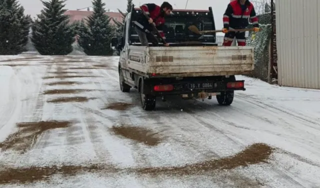 Bursa İnegöl Belediyesi 80 personel 20 araçla sahada