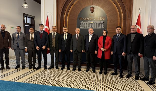 Eski TBMM Başkanı Mustafa Şentop, Trabzon'da konferansta konuştu: