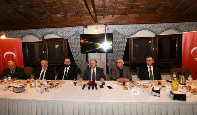 Kastamonu Valisi Dallı basın mensuplarıyla iftarda bir araya geldi