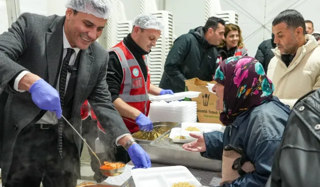 Manisa Büyükşehir’den 10 bini aşkın kişiye sıcak yemek desteği