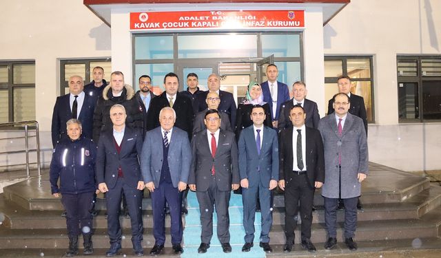 Samsun'da suça sürüklenen çocuklar ve cezaevi personeli için iftar programı düzenlendi