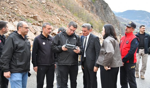 GÜNCELLEME- Gümüşhane-Giresun karayolu heyelan nedeniyle ulaşıma kapandı