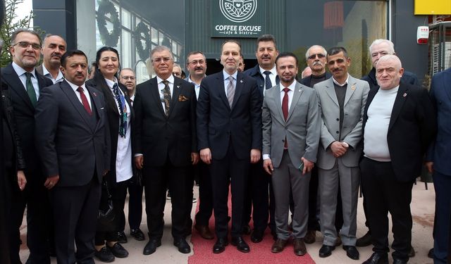 Yeniden Refah Partisi Genel Başkanı Erbakan, Kastamonu'da muhtarlarla bir araya geldi