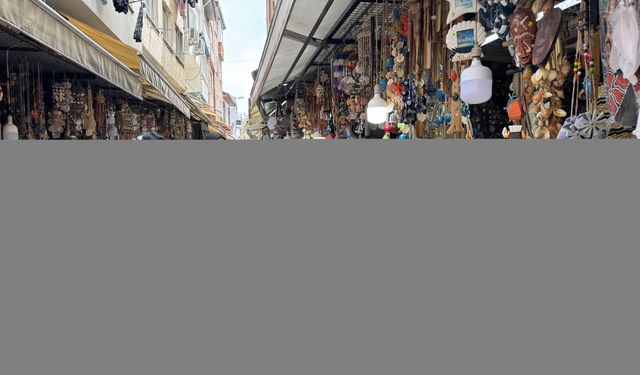 Amasralı Ali Rıza usta, baba mirası mesleğinde 55 yıldır ağaçlara şekil veriyor