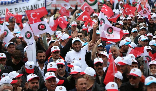 HAK-İŞ, 1 Mayıs Emek ve Dayanışma Günü'nü Rize'de kutladı