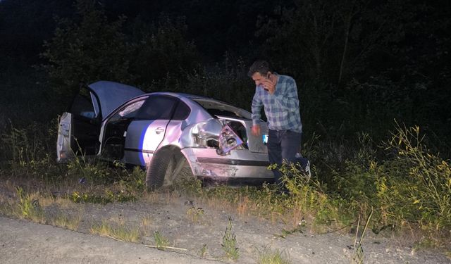 Bartın'da otomobil ile hafif ticari araç çarpıştı, 8 kişi yaralandı