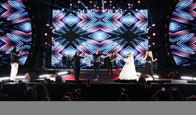 Şarkıcı Haluk Levent, Samsun'da konser verdi