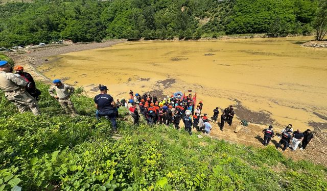 Trabzon'da selde kaybolan kişinin cansız bedenine ulaşıldı