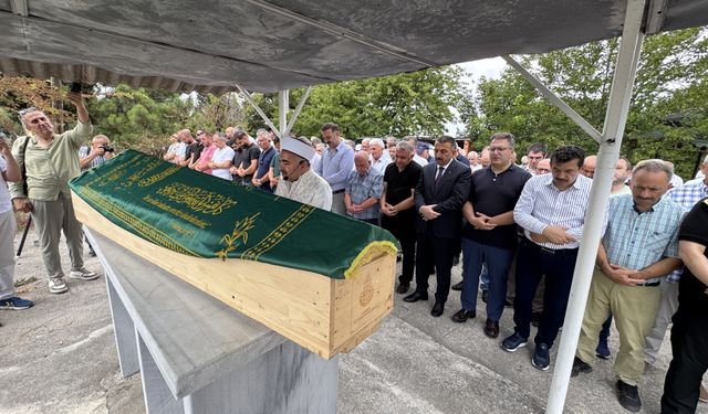 SON YOLCULUĞUNA UĞURLANDI..