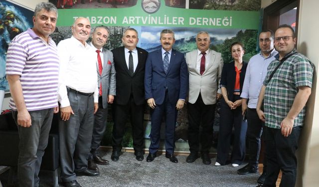 Artvin Valisi Ergün'den Trabzon Artvinliler Derneği'ne ziyaret