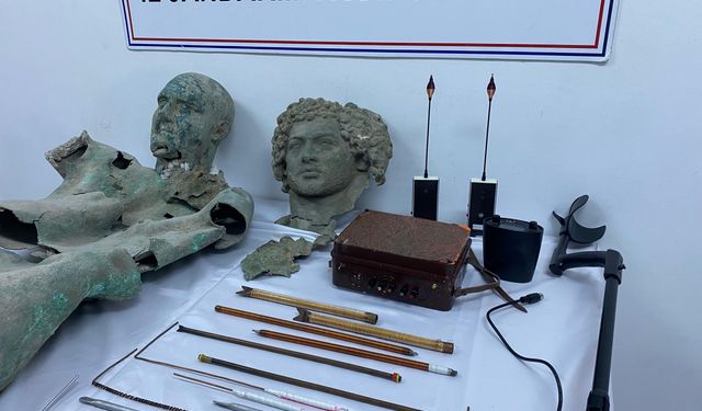Bayburt ve Gümüşhane'de 156 tarihi eser niteliğinde obje ele geçirildi