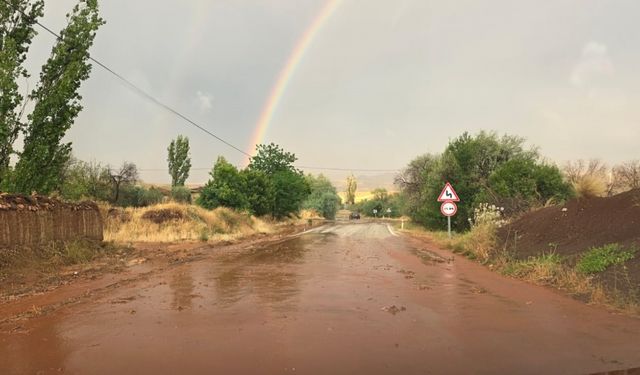 Çorum'da sağanak nedeniyle dereler taştı