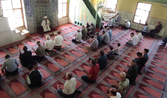 İskilip'te ilçe genelinde camilerde yağmur duası yapıldı
