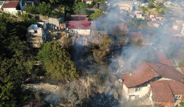 Karabük'te 4 evde çıkan yangın söndürüldü