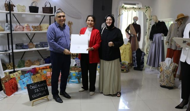 Merzifon ADEM'de 79 kursiyere sertifika verildi