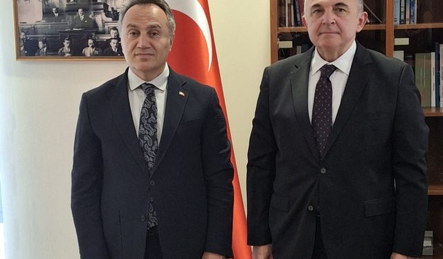 TOGÜ Rektörü Yılmaz, Kırgızistan-Türkiye Manas Üniversitesini ziyaret etti
