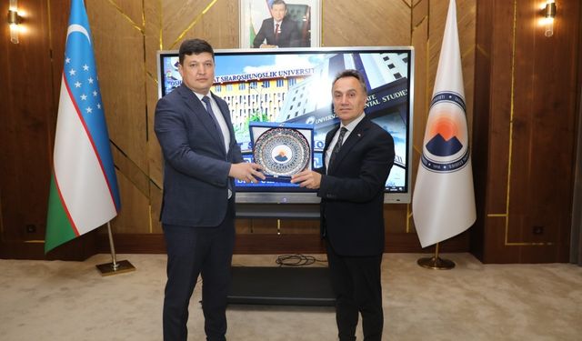 TOGÜ Rektörü Yılmaz'dan Taşkent Devlet Şarkşinaslık Üniversitesine ziyaret
