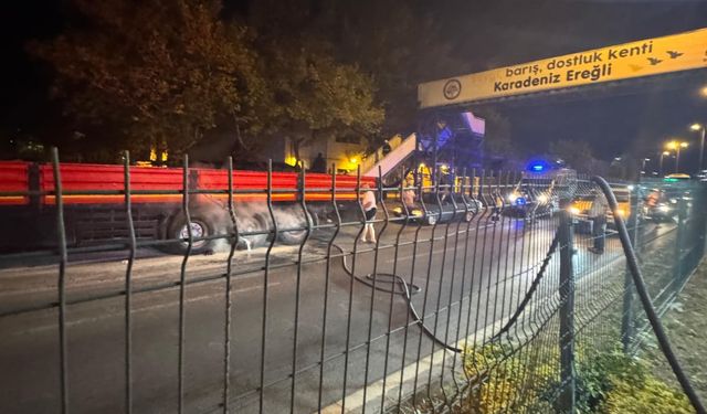 KAVAKLIK'TA TIR ALEV ALDI