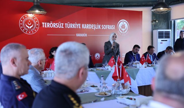 Bakan Göktaş, Karabük'te "Terörsüz Türkiye Kardeşlik Sofrası" programında konuştu: