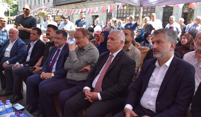 Gazeteci-Yazar Sadık Albayrak Trabzon'da okuyucularıyla buluştu