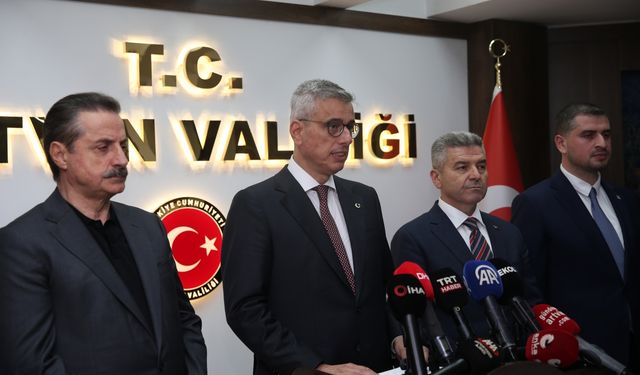 Sağlık Bakanı Kemal Memişoğlu, Artvin'de konuştu: