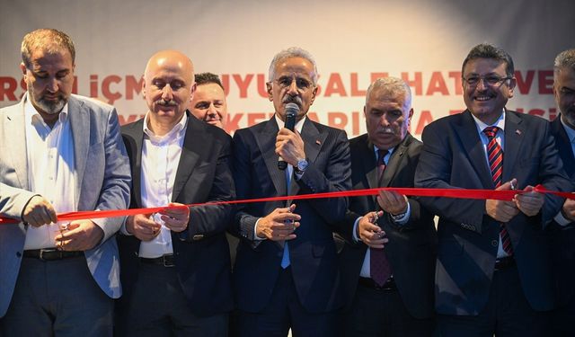 Ulaştırma ve Altyapı Bakanı Uraloğlu, Trabzon'da konuştu: