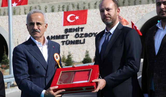 Bakan Uraloğlu Amasya'da Aydınca Varyantı ve Şehit Ahmet Özsoy Tüneli'nin açılışında konuştu: