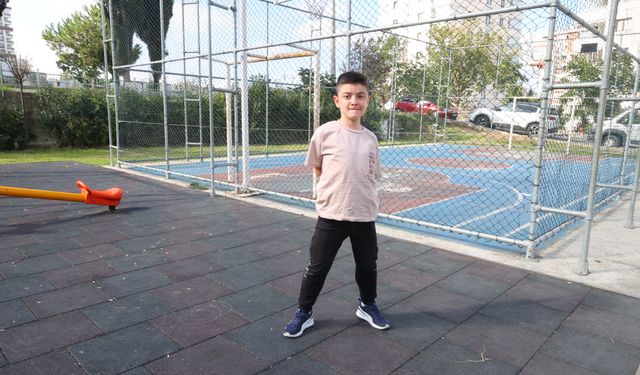DMD hastası Yavuz Berkay'ın hayali Onuachu ile futbol oynamak