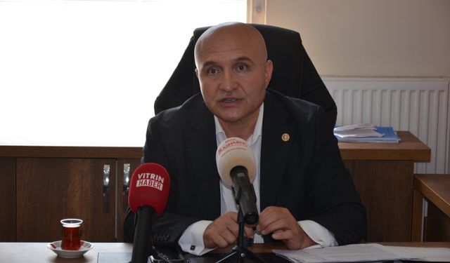 İYİ Partili Usta ve Yüksel, Sinop'ta gazetecilerin sorularını yanıtladı