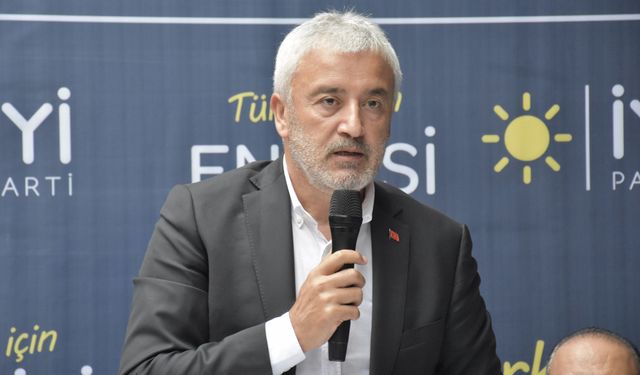 İYİ Partili Yılmaz ve Usta, Ordu'da gazetecilerle bir araya geldi