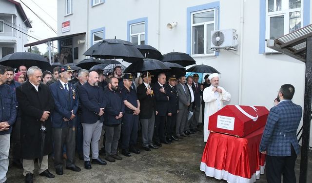 Ordu'da Kıbrıs gazisi Ünal Aktürk son yolculuğuna uğurlandı