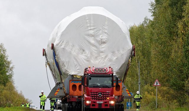 Rosatom, BREST-OD-300 reaktörünün parçalarını Rusya'nın Tomsk kentindeki enerji kompleksine teslim etti