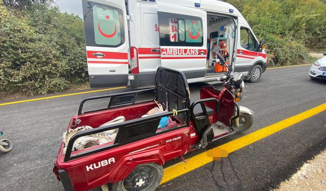 Sinop'ta 3 tekerlekli motosiklet kazasında 2 kişi yaralandı