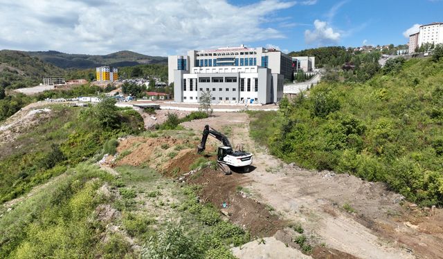 YENİ DİŞ HASTANESİ YOLUNA KAVUŞUYOR