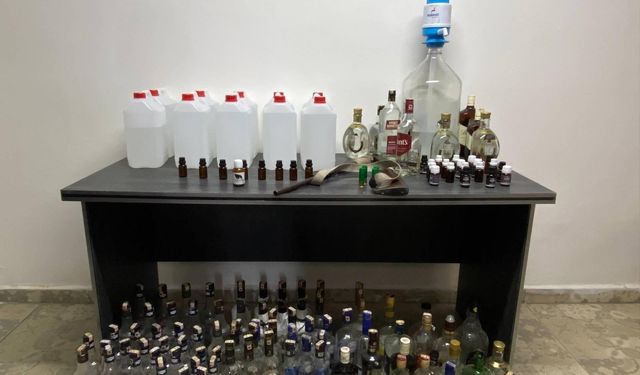 Bolu'da 48 litre etil alkol ve 10 litre alkol ele geçirildi