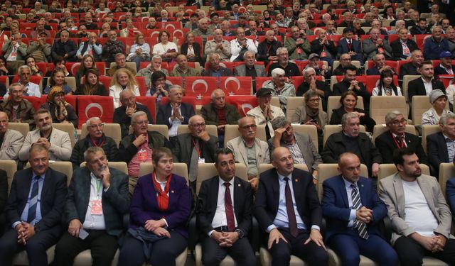 CHP Genel Başkan Yardımcıları Adem ve Şahbaz, partilerinin Rize İl Kongresine katıldı