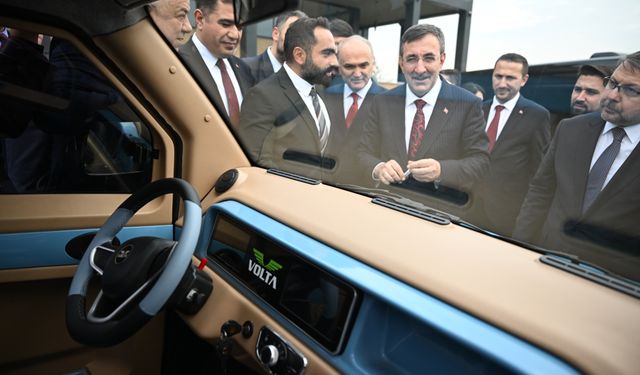 Cumhurbaşkanı Yardımcısı Yılmaz, Düzce'de iş dünyası temsilcileriyle buluştu: