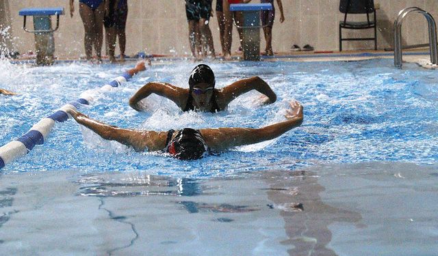 Düzce Belediyesi Spor Akademisi Yüzme Takımı milli takım seçmelerine hazırlanıyor