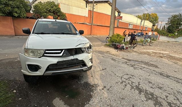 Düzce'de pikap ile çarpışan motosikletteki 2 kişi yaralandı