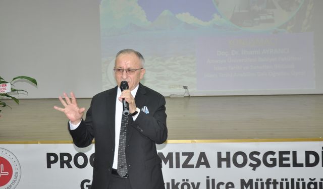 Gümüşhacıköy'de “Peygamberimiz ve Aile Ahlakı” konulu konferans düzenlendi