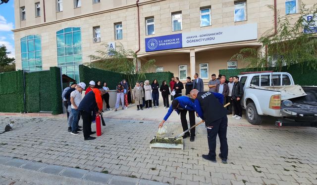 Gümüşhacıköy'de sivil savunma ve afet eğitimi düzenlendi