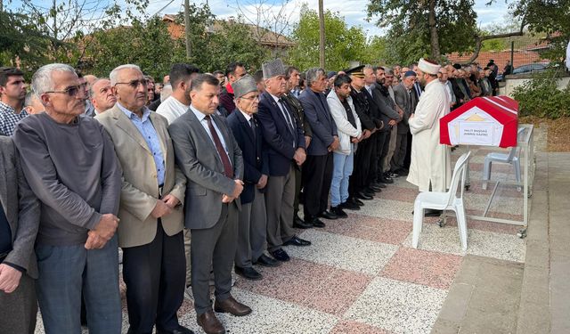 Karabük'te vefat eden Kıbrıs gazisi son yolculuğuna uğurlandı