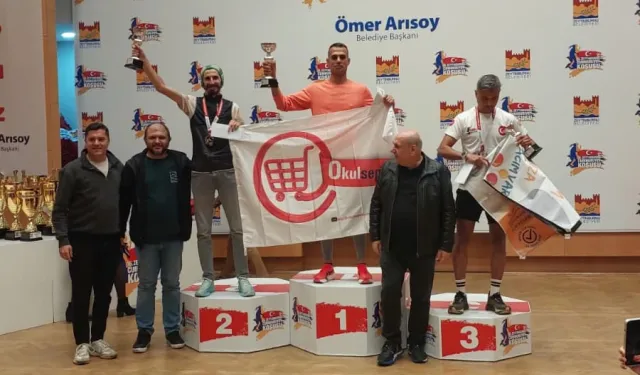 Keşanlı atlet Alper Elmas'tan Zeytinburnu'nda büyük başarı